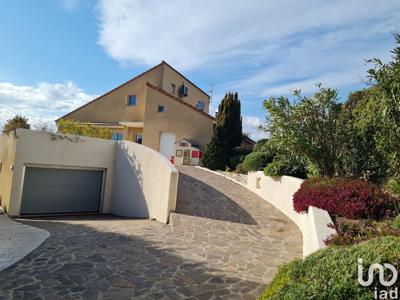 Maison 10 pièces de 279 m² à Loriol-sur-Drôme (26270)