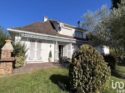 Maison 7 pièces de 280 m² à Lourdes (65100)