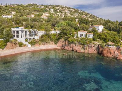 Villa de 10 pièces de luxe en vente Saint-Raphaël, Provence-Alpes-Côte d'Azur