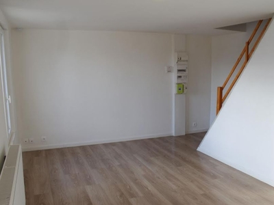 Location appartement 3 pièces 27 m²