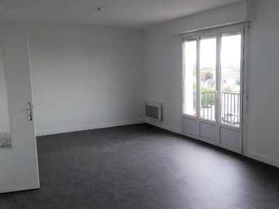 Location appartement 3 pièces 86.33 m²