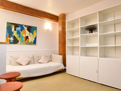Location meublée appartement 2 pièces 68 m²
