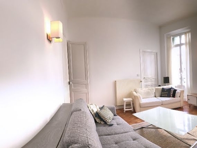 Location meublée appartement 3 pièces 72.36 m²