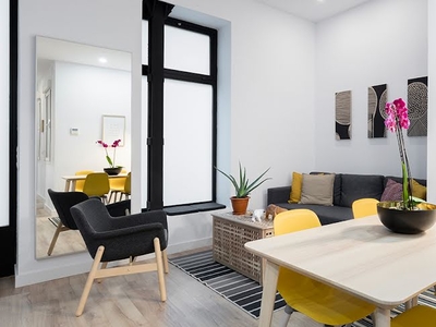 Location meublée appartement 6 pièces 117 m²