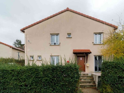 Vente maison 180 m² Villars (42390)