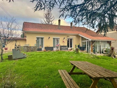 Vente maison 4 pièces 108 m² Castillon-la-Bataille (33350)