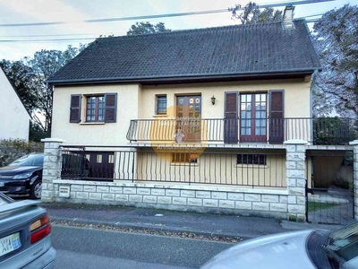 Vente maison 5 pièces 119 m² Fontenay-le-Fleury (78330)