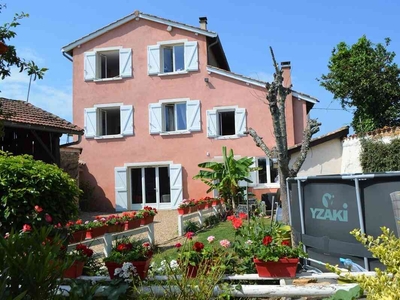 Vente maison 6 pièces 155 m² Saint-Georges-de-Reneins (69830)