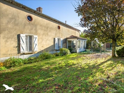 Vente maison 7 pièces 208 m²