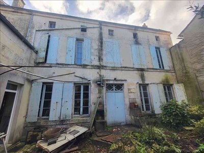 Vente maison 7 pièces 276 m² Tonnay-Charente (17430)