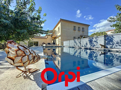 Vente maison 9 pièces 230 m² Bandol (83150)