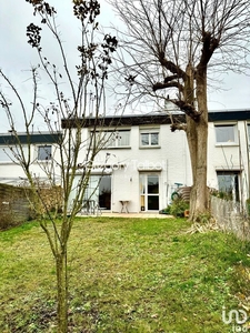 Maison 5 pièces de 101 m² à Saint-Étienne-du-Rouvray (76800)