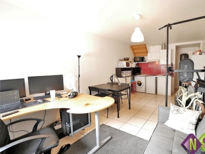 Pour investisseur St-Sébastien-sur-Loire : T2 Duplex au calme exposé Sud-Est dans petite résidence 132 500 € FAI REF : 2938MM