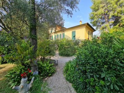 Prestigieuse Maison en vente Roquebrune-Cap-Martin, France