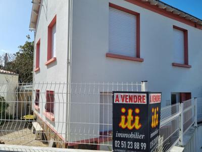 Vente maison 6 pièces 84 m² Les Sables-d'Olonne (85100)