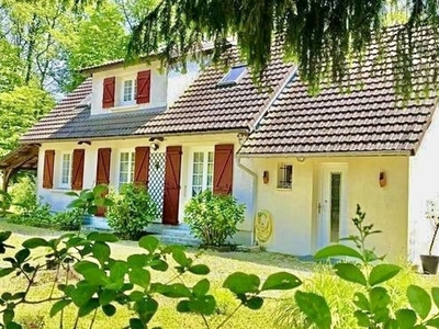 Maison 4 pièces de 107 m² à Saint-Hilaire-les-Andrésis (45320)