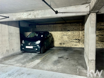 Parking/box PARIS