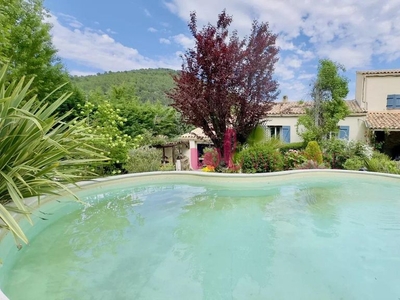 Maison de luxe en vente à Manosque, Provence-Alpes-Côte d'Azur