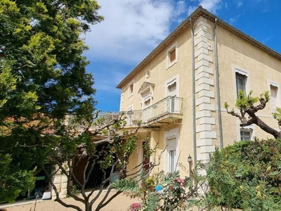 Maison de 7 pièces de luxe en vente à Alignan-du-Vent, France