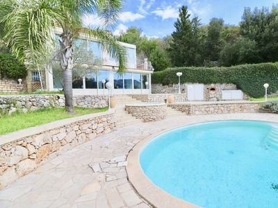 Villa de luxe de 7 pièces en vente La Turbie, Provence-Alpes-Côte d'Azur
