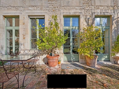 Villa de 8 pièces de luxe en vente Nîmes, Occitanie