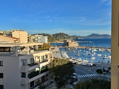 Appartement de luxe de 3 chambres en vente à Toulon, France