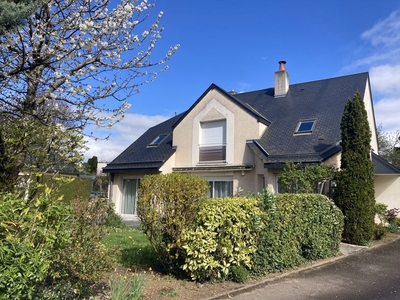 Maison de luxe en vente à Caen, Normandie