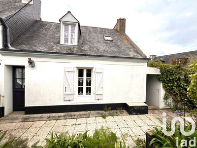 Maison traditionnelle 4 pièces de 60 m² à Groix (56590)