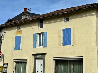 Vente maison 10 pièces 280 m² Aurillac (15000)