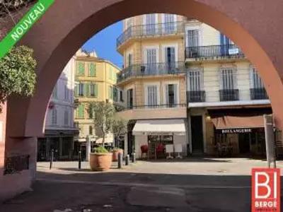 Vente de fonds de commerce café hôtel restaurant à Cannes - 06400