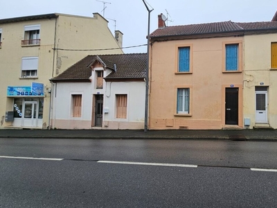 Vente maison 8 pièces 111 m² Néris-les-Bains (03310)