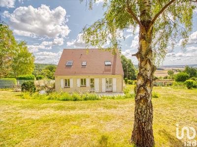 Maison 7 pièces de 143 m² à Hardricourt (78250)