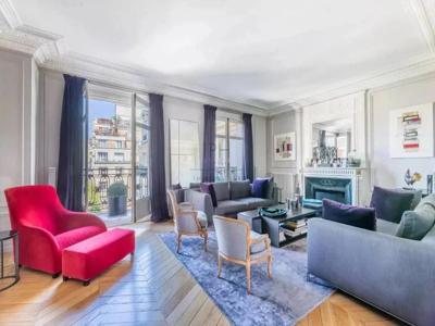 Appartement de 4 chambres de luxe en vente à Neuilly-sur-Seine, France