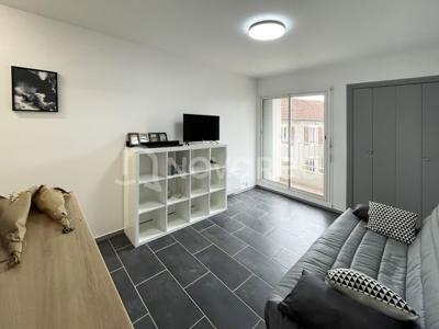 Location meublée appartement 1 pièce 16.42 m²