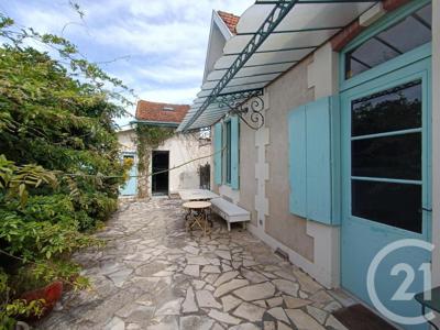 Vente maison 4 pièces 74 m² Le Verdon-sur-Mer (33123)