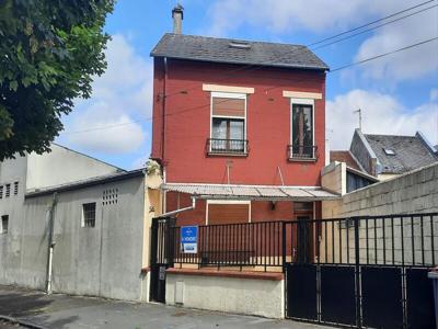 Vente maison 4 pièces 90 m² Saint-Quentin (02100)