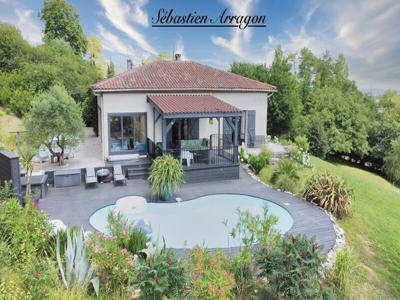 Vente maison 6 pièces 204 m² Saint-Pastour (47290)