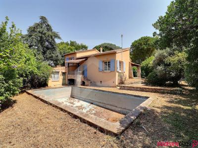 Vente maison 8 pièces 187 m² Morières-Lès-Avignon (84310)