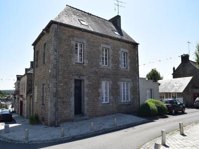 Vente maison 8 pièces Saint-Nicolas-du-Pélem (22480)