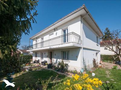 Vente maison 9 pièces 193 m² Bergerac (24100)