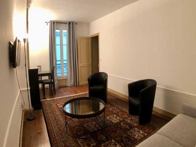 A Louer à l'année appartement meublé de 2 pièces de 43,85m2 7e arrondissement de Paris