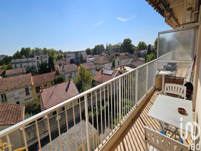 Appartement 3 pièces de 64 m² à Avignon (84000)