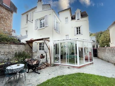 Vente maison 9 pièces 172 m²