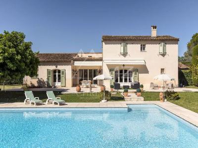 Villa de 7 pièces de luxe en vente Châteauneuf-Grasse, Provence-Alpes-Côte d'Azur