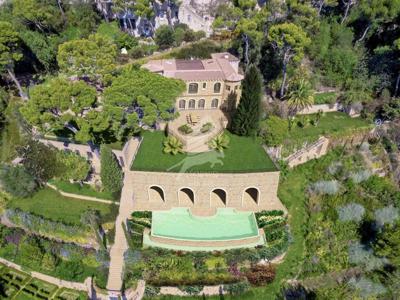 Villa de luxe de 10 pièces en vente Villefranche-sur-Mer, Provence-Alpes-Côte d'Azur
