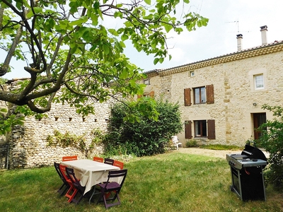 Gîte Théora - Maison en pierre avec jardin, en vallée de la Drôme
