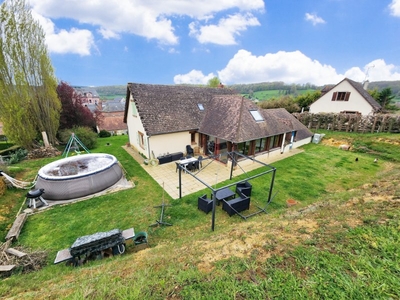 Maison à Fréville LIVAROT-PAYS-D'AUGE de 125m²