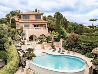 Villa de 8 pièces de luxe en vente Cagnes-sur-Mer, France