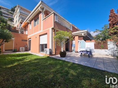 Appartement 2 pièces de 74 m² à Roquebrune-Cap-Martin (06190)