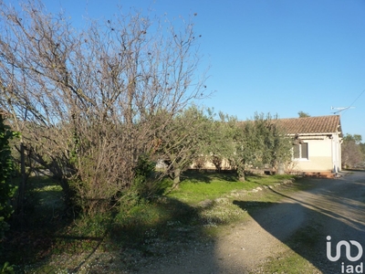 Maison 4 pièces de 114 m² à Beaucaire (30300)